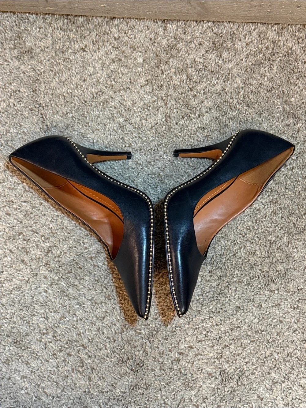 Coach Black Leather Gold Studded Trim Pointed Toe Stiletto Pumps Size 7 - Picture 4 of 13